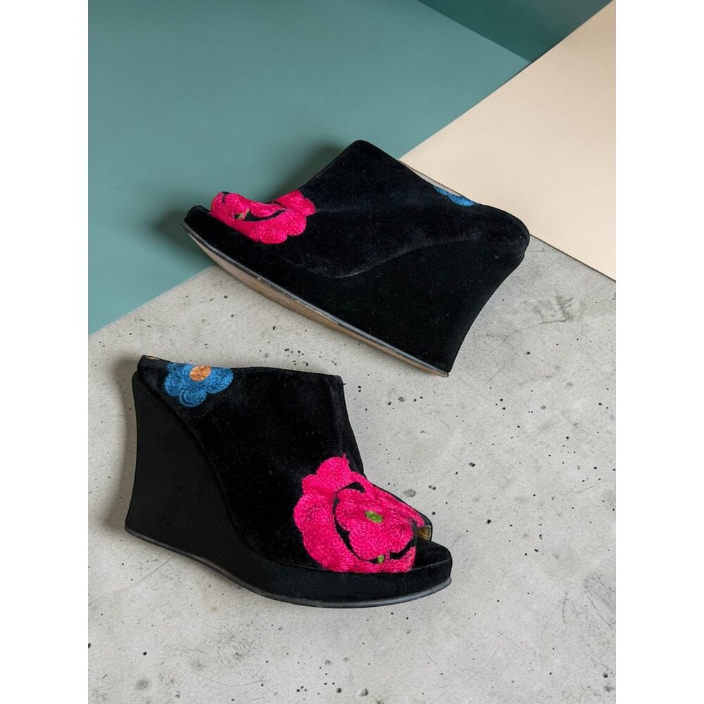 ROCKWELL THARP Black Floral Wedges Sandals Size 37 / US 7